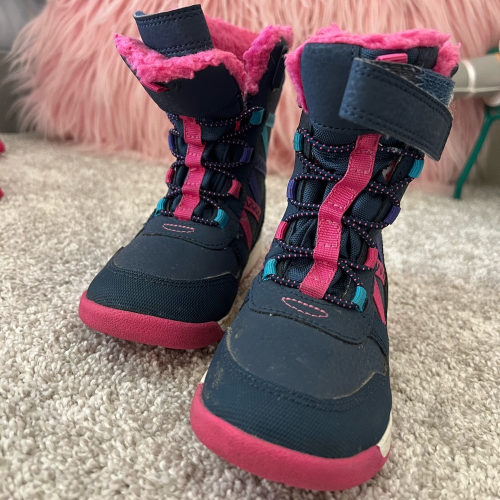 Merrel toddler snow boots size 9M
